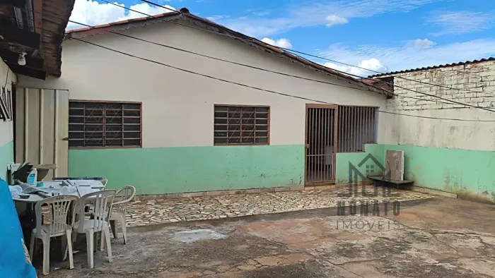 Imóvel à Venda no Ipiranga em GoiâniaCasa, Kitnet e Barracão independentes