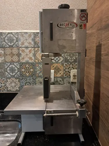Serra fita de bancada
