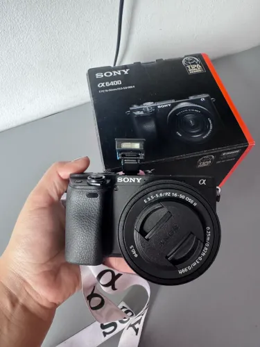 Câmera Sony 6400