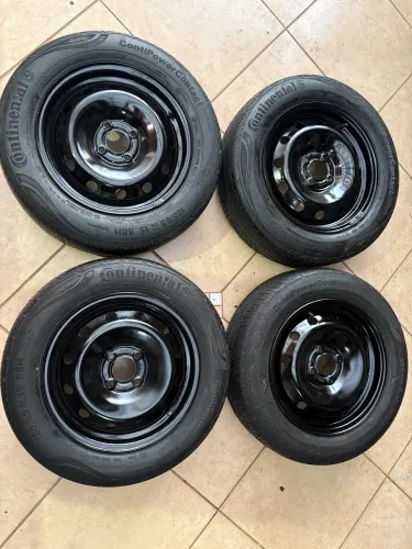 Rodas aro 15 com pneus