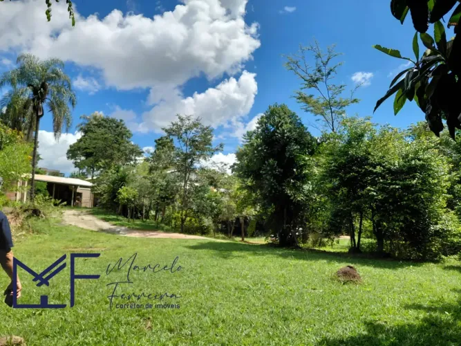 Ótimo sítio a 3 km do centro de Florestal/MG