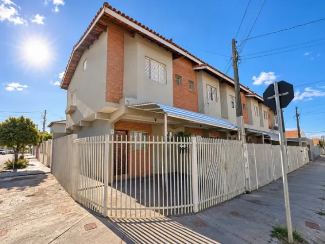 Casa Centro de Boituva 2 Dormitórios 2 Banheiros 1 Vaga de Garagem Sobrado 500m d Shopping