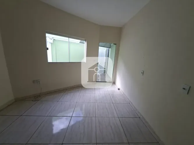 Casa para locação no bairro Santa Rosa