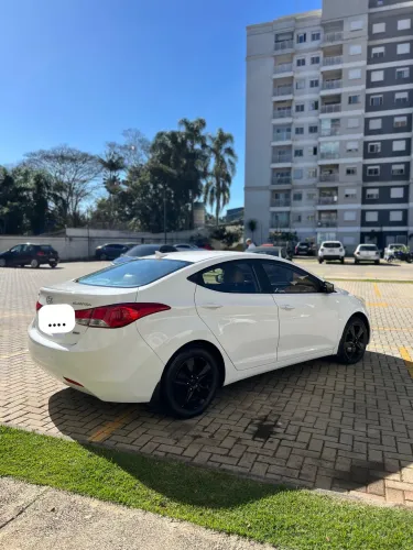Hyundai Elantra GLS 2.0 16V Flex Aut. 2014