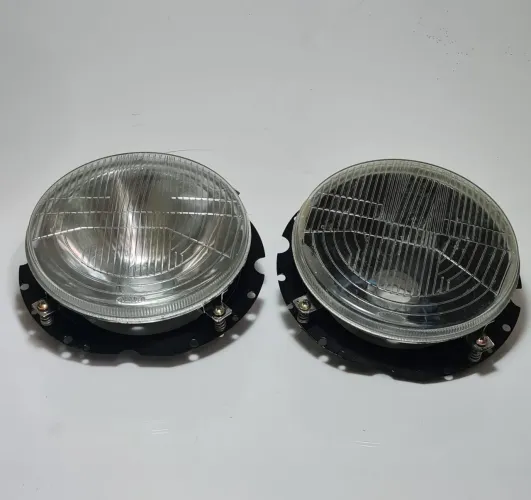 Par de Faróis Fortluz Para Fusca/Passati/Kombi Usado<br>