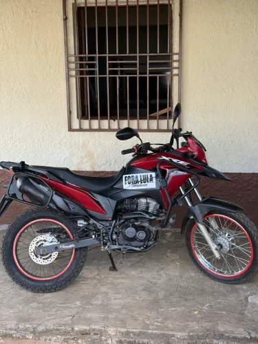 Vendo Xre190 Ano 19/19 70.000 km