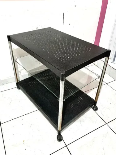 Mesinha carrinho - Metal e Vidro // 77x65x50cm