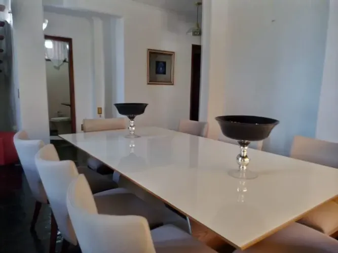 Casa para venda ou locação no Taquaral em Campinas - SP.
