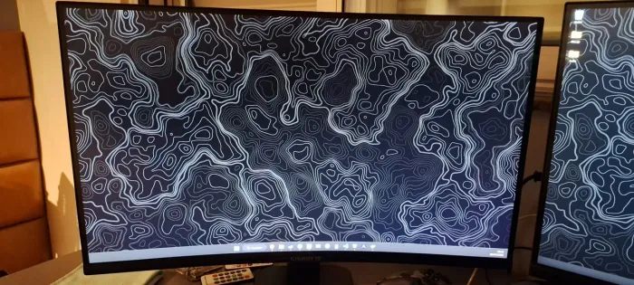 Monitor gigabyte 27' curvo full hd 180hz