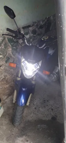 Moto CB 300