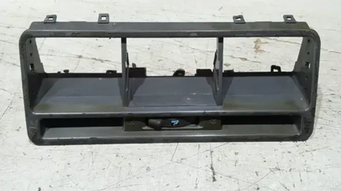 Moldura Difusor Ar Central Pajero Full 1989 - 1999 Mb652170
