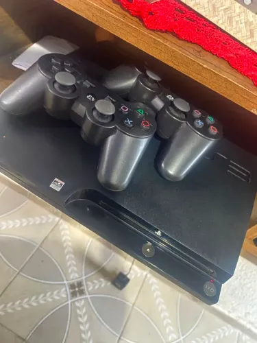 PlayStation 3 slim completo 2 controle jogos na memória