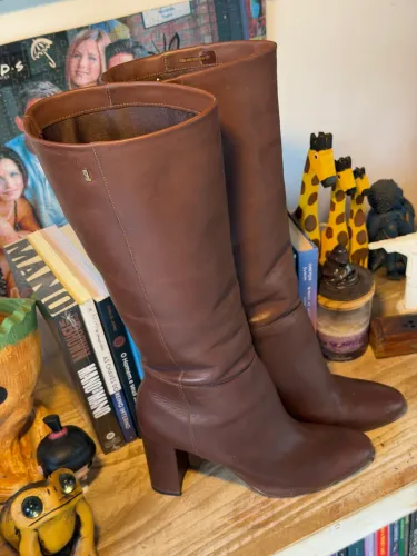 Bota de couro Santa Lolla n° 39