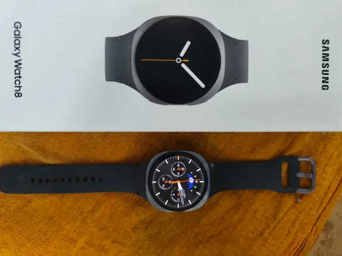 Galaxy Watch8 novo na caixa.