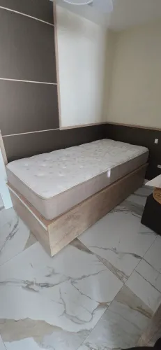 Cama de solteiro+ Colchão 