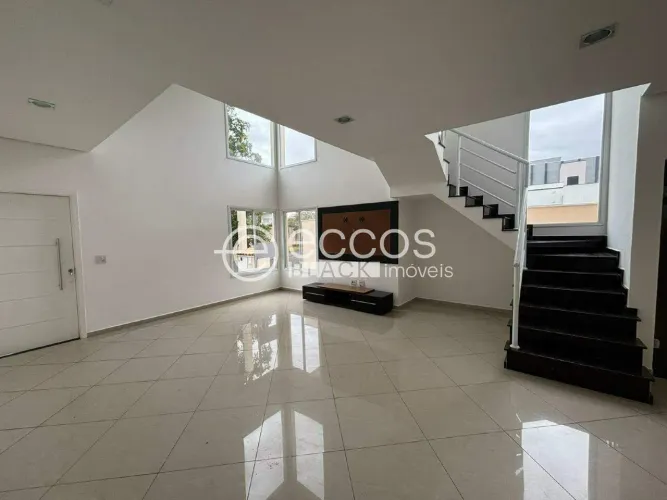 Casa em condomínio à venda, 4 quartos, 3 suítes, 4 vagas, Jardim Residencial Mont Blanc -