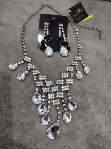 Conjunto colar e brincos