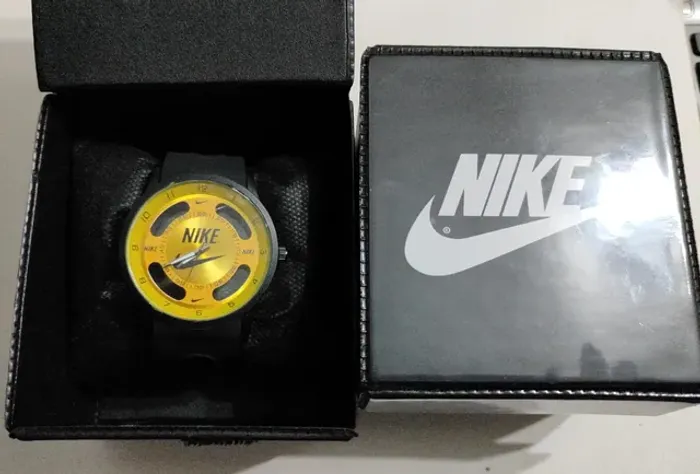 Relógio Nike com caixa, novo sem uso.