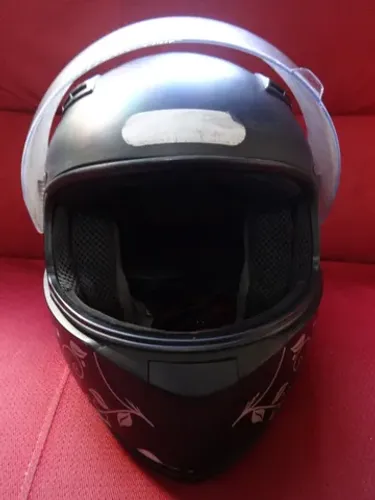 Capacete EBF Coruja Tamanho P Usado