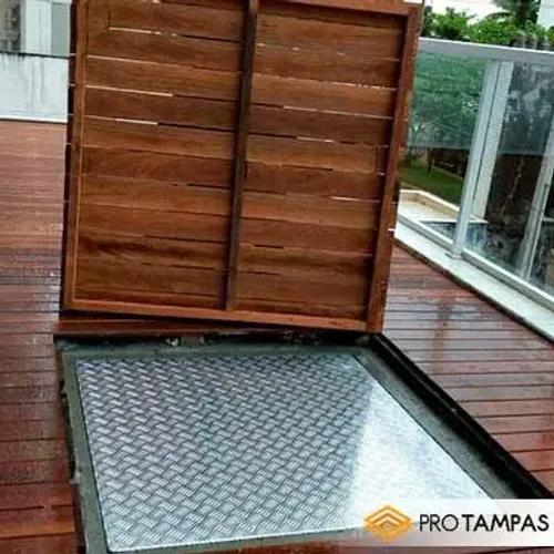 Tampa de Piscina de Madeira de Ipê: Resistente ao Sol e Chuva para Ambientes Externos