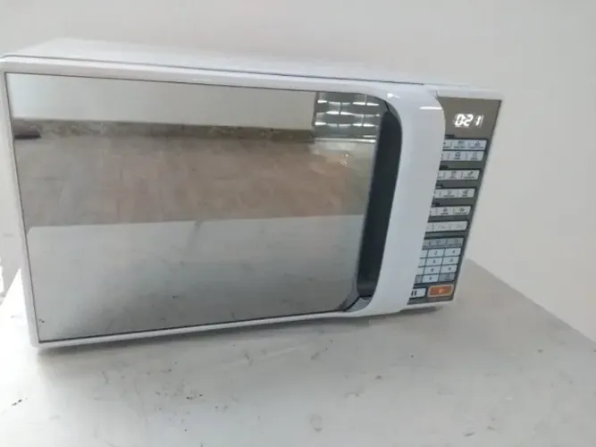 Micro-ondas Midea 20 Litros 