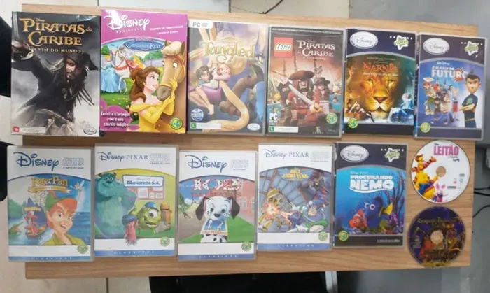 Lote jogo PC CD infantil Disney Pixar 13 unidades diversos títulos clássicos