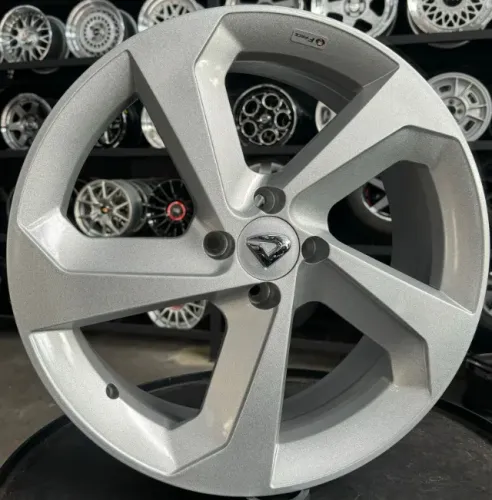 Rodas aro 18 Volcano F Pace Tala 6
