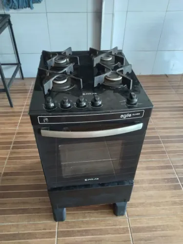 Vendo-se fogão mesa de vidro todo automático 600 já com entrega 