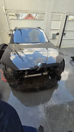 Sucata BMW X1 2015 Com 60 mil km 