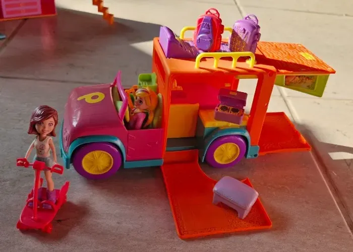 Boneca Polly Pocket - Playset Motorhome camping com Bonecas e muitos acessórios