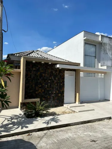 Baixou Casa Village Sol da Prata Luxo Linear