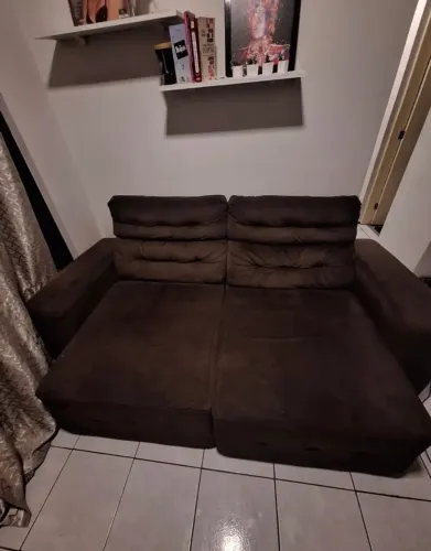 Sofá retrátil 3 lugares em ótimo estado