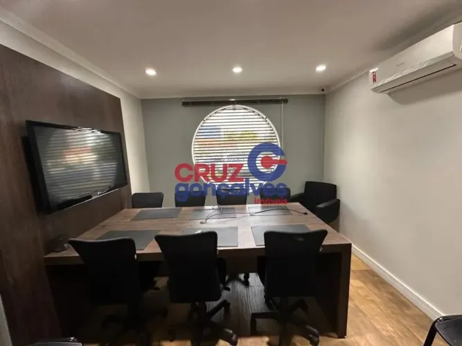 Prédio Comercial à Venda e Locação no Bairro Saúde, Rio Claro - Ótima Oportunidade!