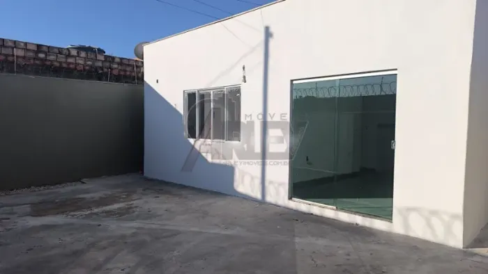 Casa à venda entre os bairros Interlagos e Carmelo (próximo ao Convento e Martminas)