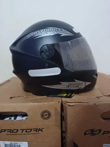 Capacete original novo lacrado New lybert 4 ful preto fosco com a viseira fumê 