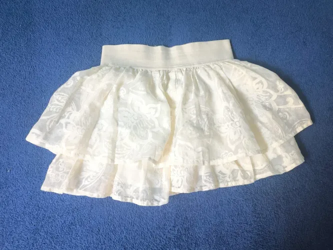 Saia branca infantil