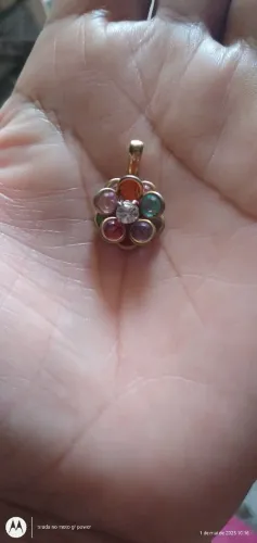 Pingente de Flor colorida 