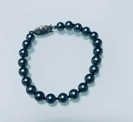 Pulseira perola de maiorca (semi nova) 18cm 