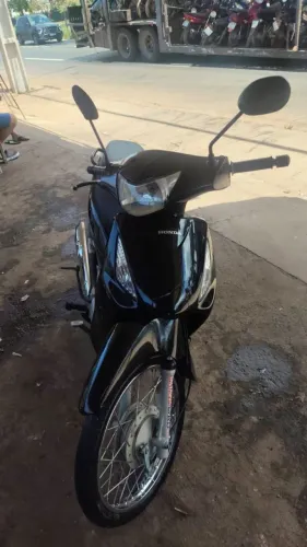 Moto Biz 125 ES cor preta