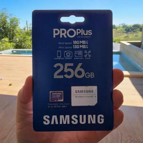 Cartão MicroSDXC Samsung Pro Plus 256GB 180MB