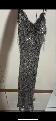 Vestido de festa com paetês
