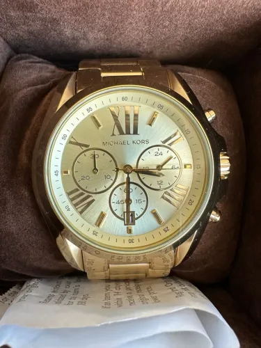 Relógio Michael Kors dourado, original. 