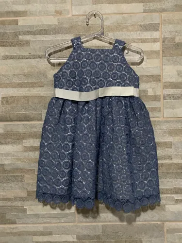Vestidinho de evento infantil 