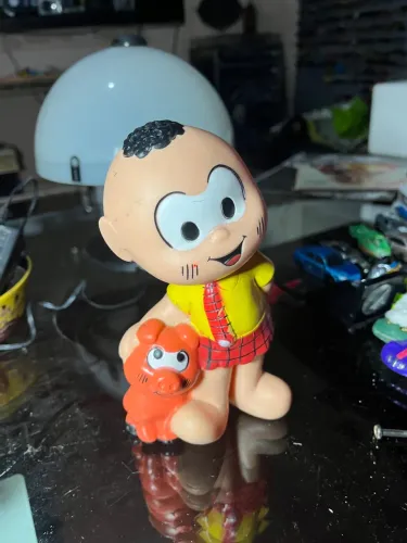 Boneco Cebolinha com Porquinho