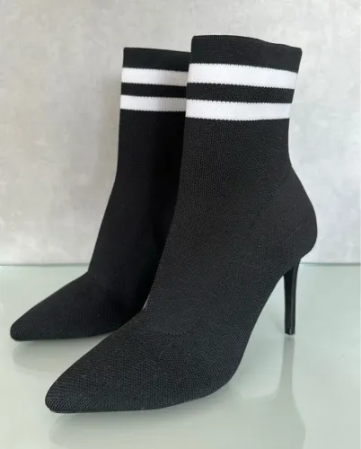 Bota feminina Schutz perfeito estado 