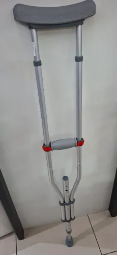 muleta axilar 3 em 1