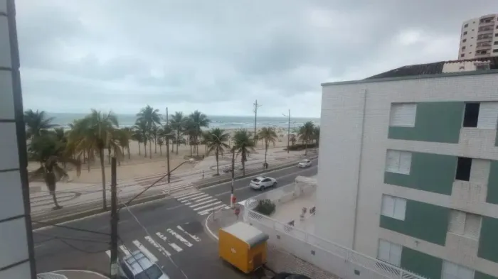 KITNET NA TUPI COM VISTA MAR 3 ANDAR DE ESCADA, GARAGEM COLETIVA, SO AVISTA.