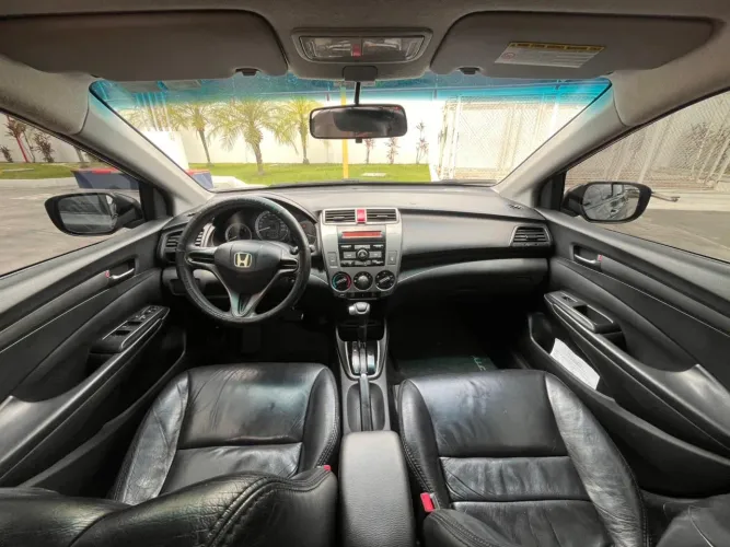 Honda City Sedan LX 1.5 Flex 16V 4P Aut. 2013