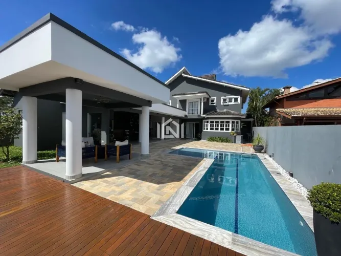 Casa à venda no condominio Haras Bela Vista.