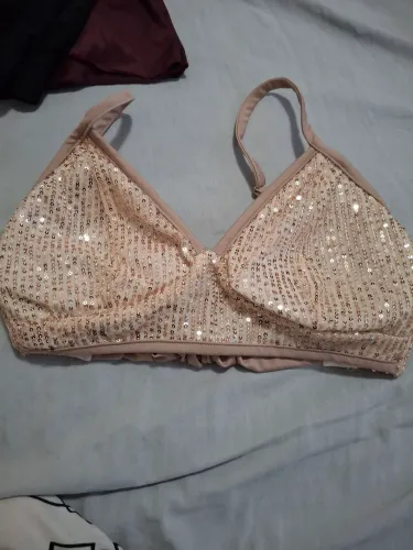 Top com lantejoulas lindo. dourado, novo ( GG)